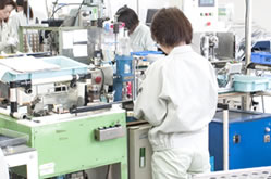 三木プーリの品質向上への取り組み 動線短縮（作業者や部材の移動距離を最適化し生産効率と品質安定を高めるレイアウト改善のイメージ）
